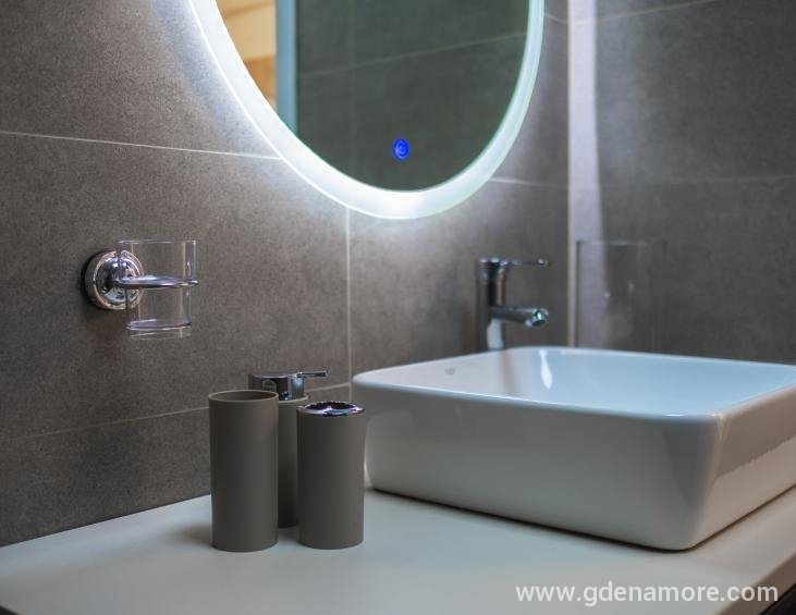 A B - Bathroom 2